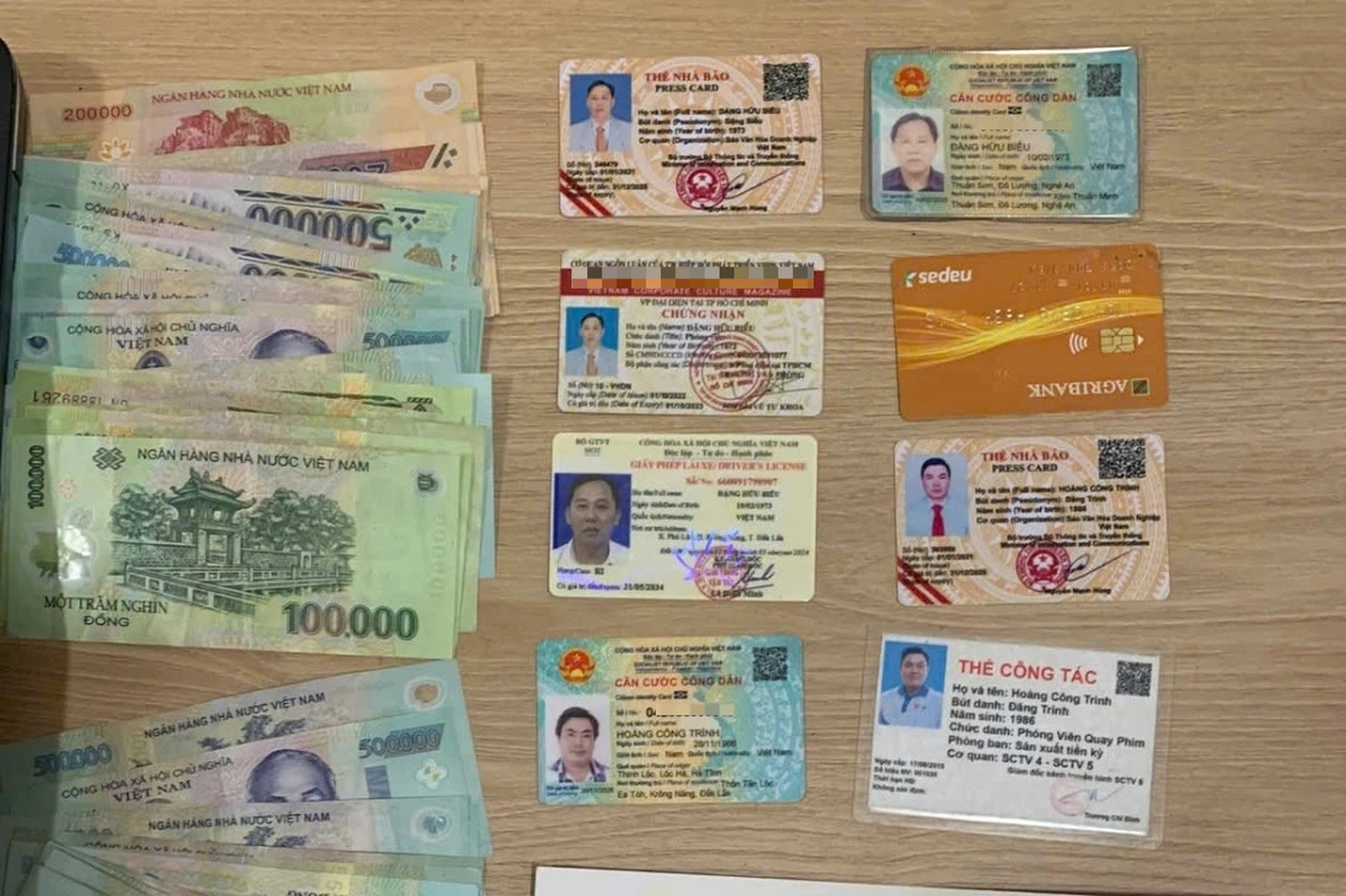 Một phóng viên thử việc của tạp chí bị bắt - 2